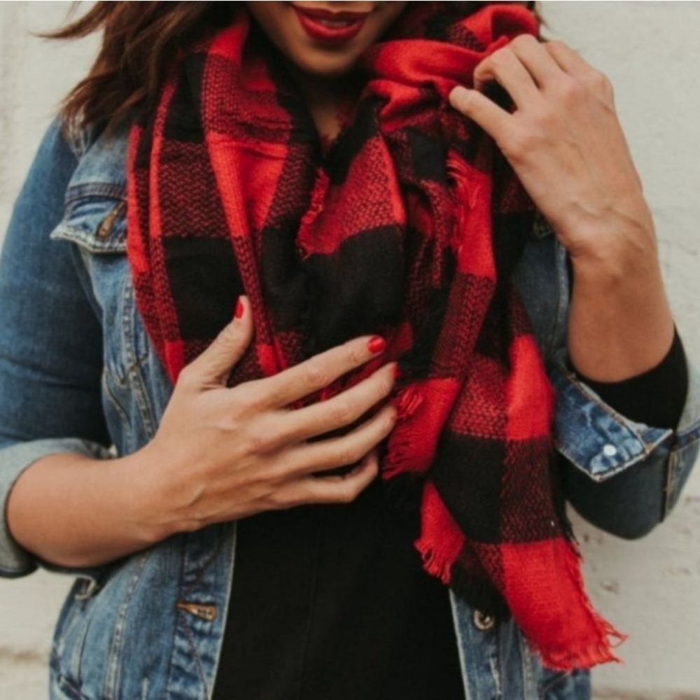 Checkered Plaid scarf black & red - Picture 5 of 13